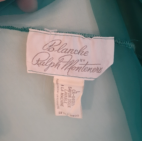 Vintage negligee and peignoir robe set - Picture 9 of 9